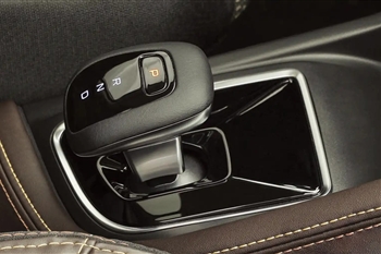 تصویر اهرم تعویض دنده الکترونیکی خودرو اینووی HEV